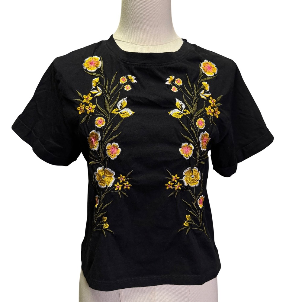 Darling Blue Embroidered Floral T-Shirt Women S Black Excellent Short Sleeve